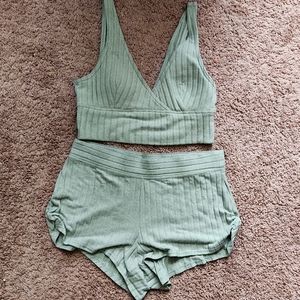 Gilly Hicks sleep set size M